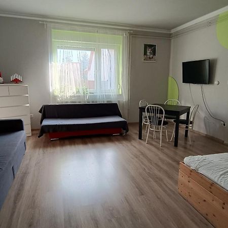 Regina Vendeghaz Miskolc Apartment Ngoại thất bức ảnh