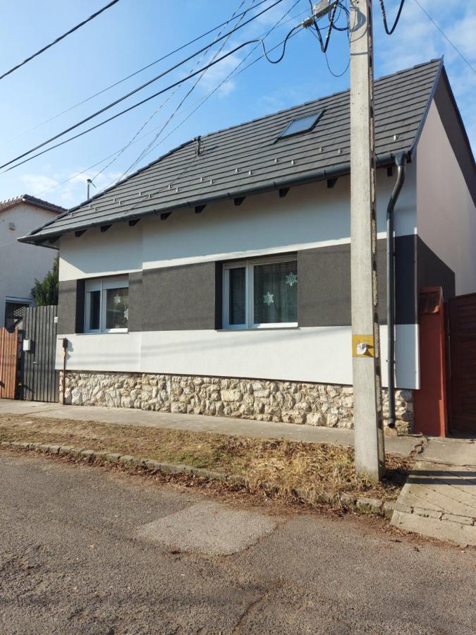 Regina Vendeghaz Miskolc Apartment Ngoại thất bức ảnh