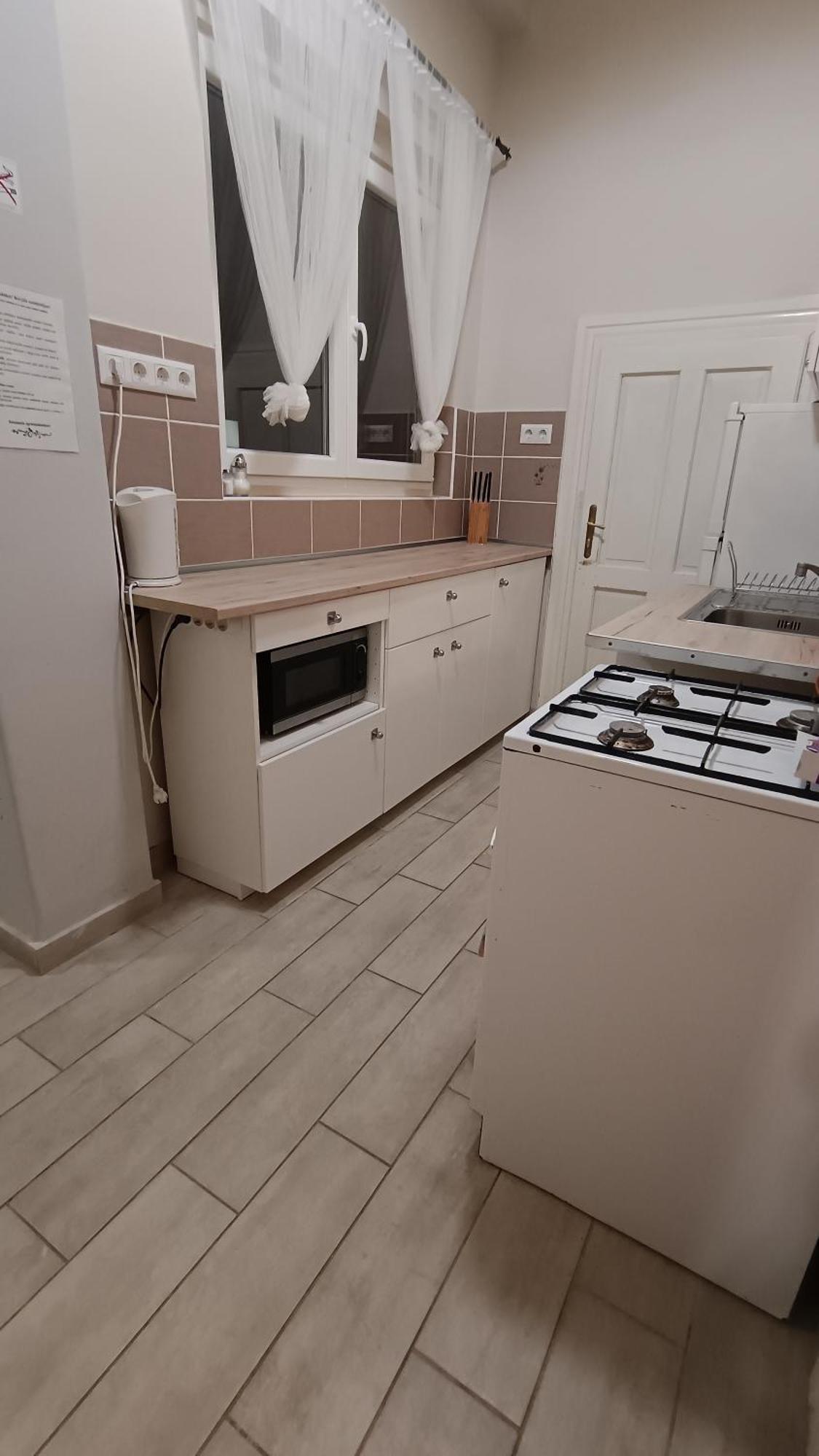 Regina Vendeghaz Miskolc Apartment Ngoại thất bức ảnh